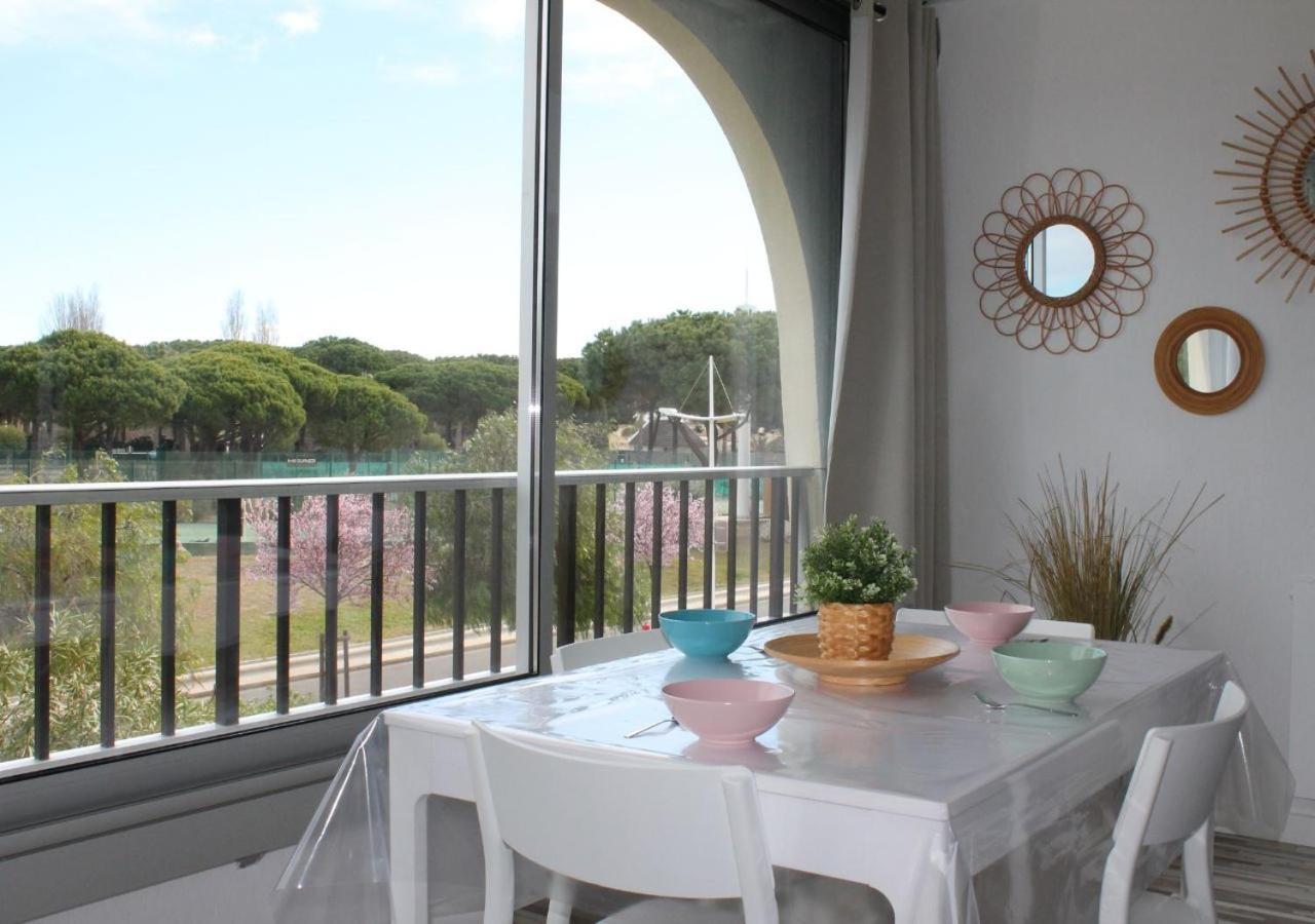 Appartement Cosy A Port Camargue Льо Гро-дю-Роа Екстериор снимка