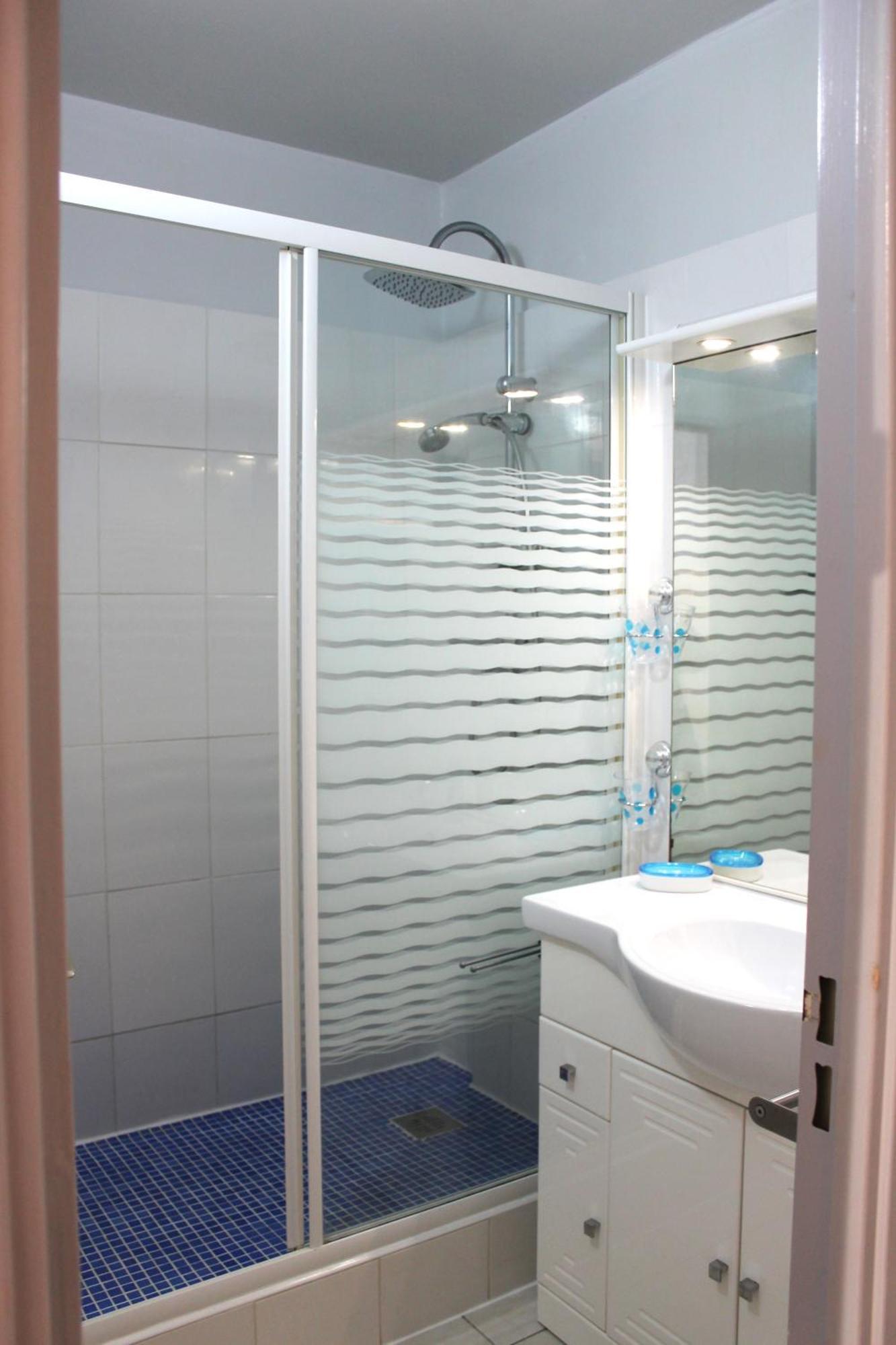 Appartement Cosy A Port Camargue Льо Гро-дю-Роа Екстериор снимка